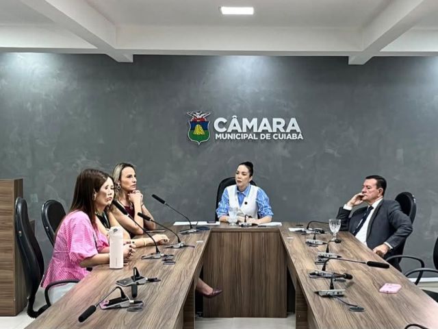 Maysa sala de comissões