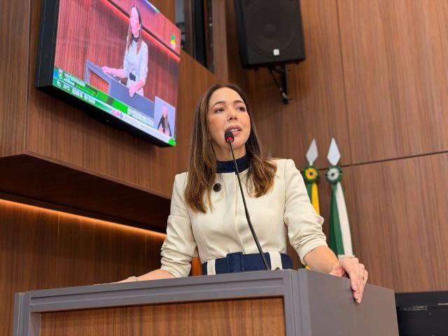 Maysa Leão tribuna da Câmara